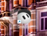 デスクトップ上に配置されたGrok Botアプリのショートカットアイコン